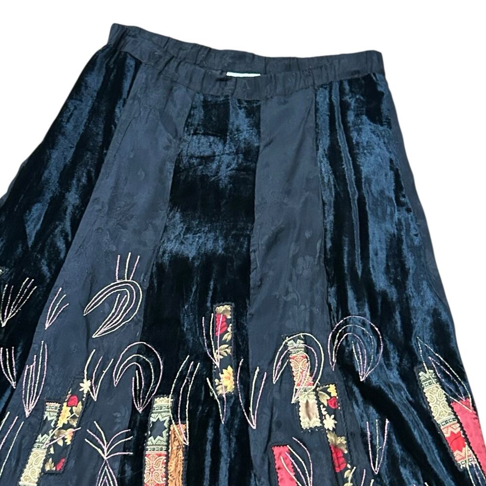 Black Velvet Patchwork Skirt Boho Embroidered Max… - image 2